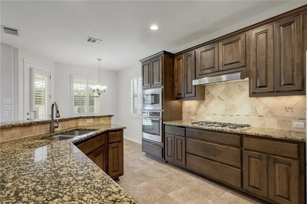 4301 Tambre Bend Austin, TX 78738