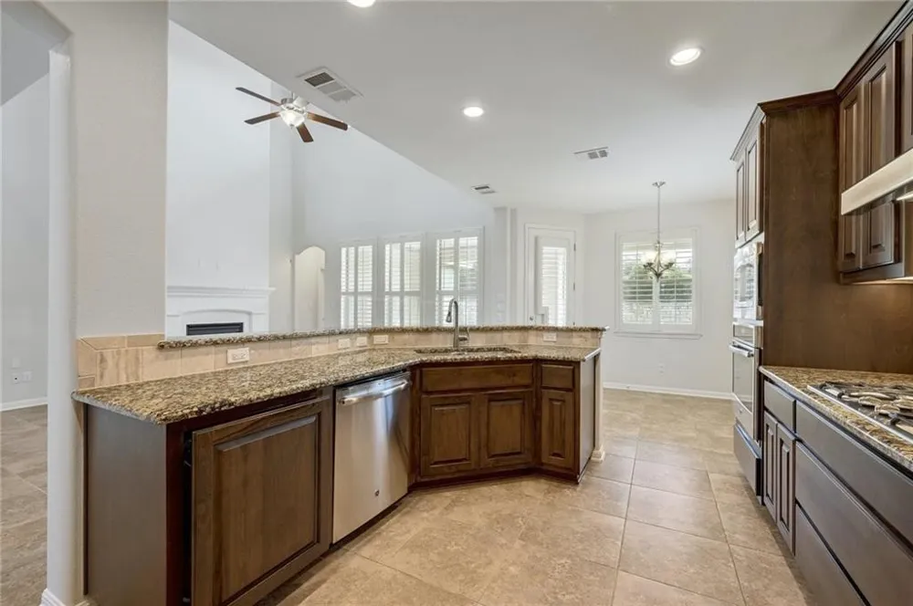 4301 Tambre Bend Austin, TX 78738