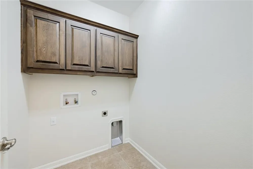 4301 Tambre Bend Austin, TX 78738