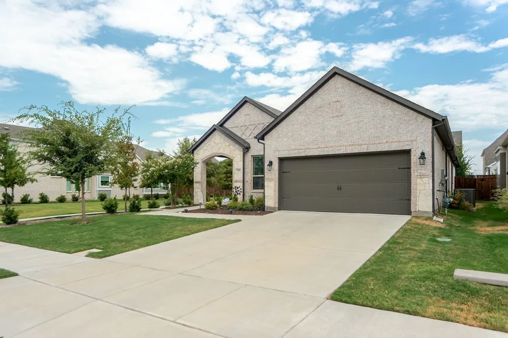 3816 Lochwood Drive Rowlett, TX 75088