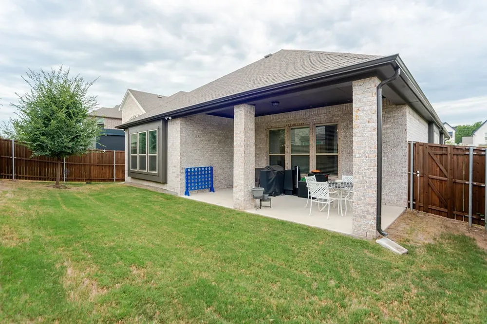 3816 Lochwood Drive Rowlett, TX 75088