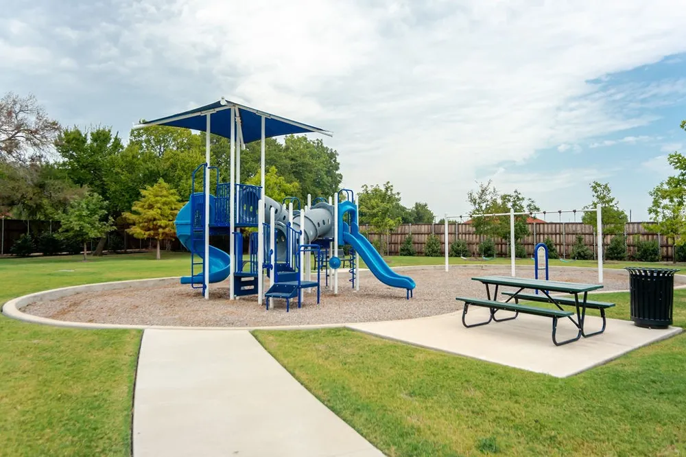 3816 Lochwood Drive Rowlett, TX 75088