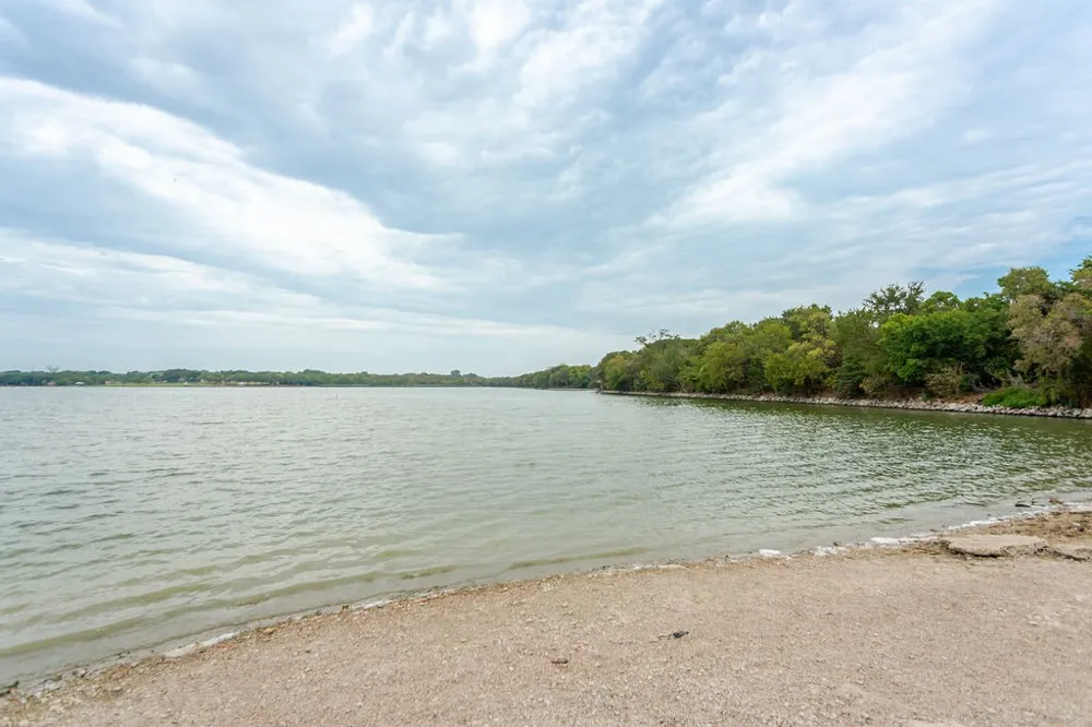 3816 Lochwood Drive Rowlett, TX 75088