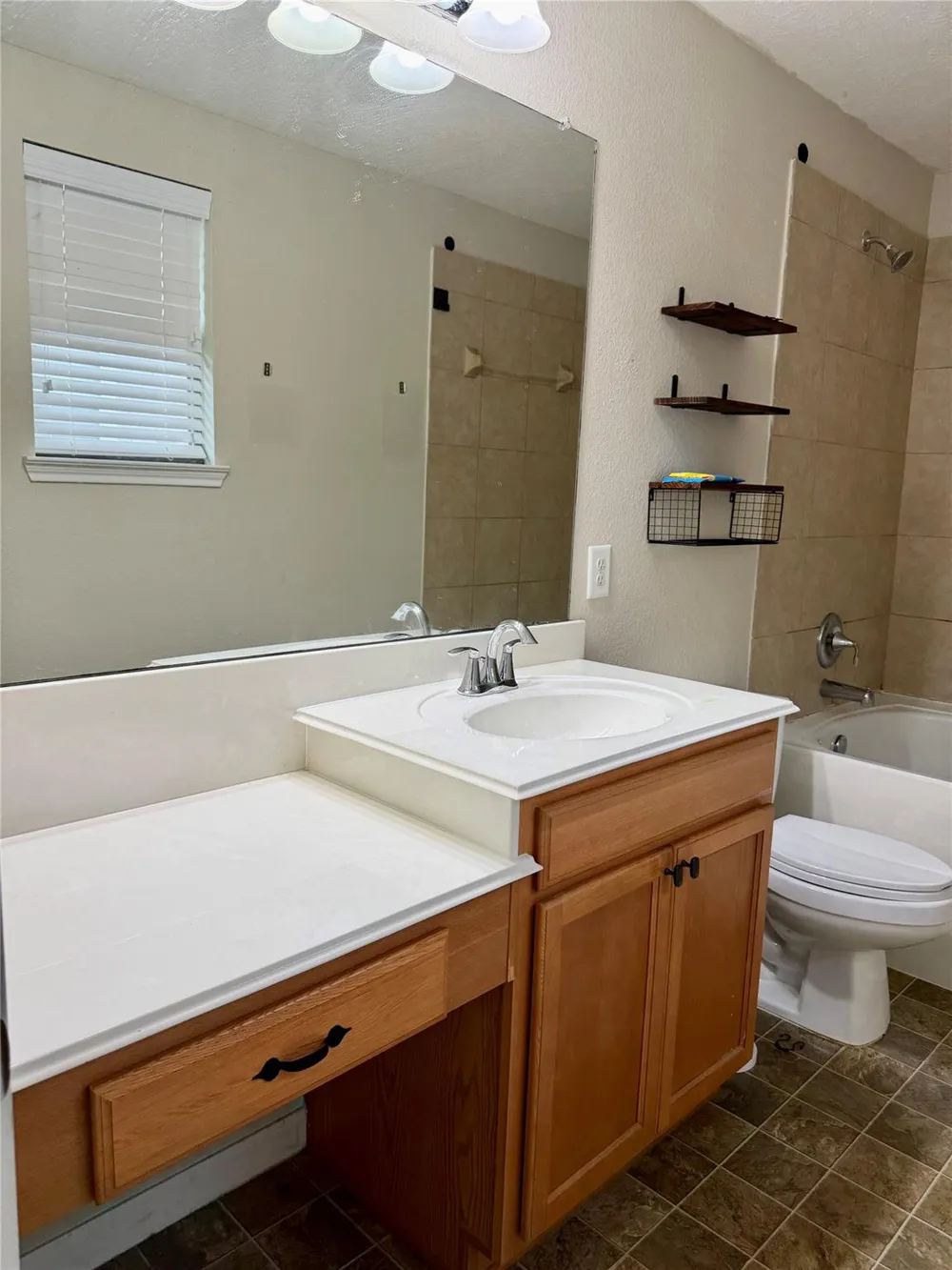 16010 Limestone Lake Drive Tomball, TX 77377