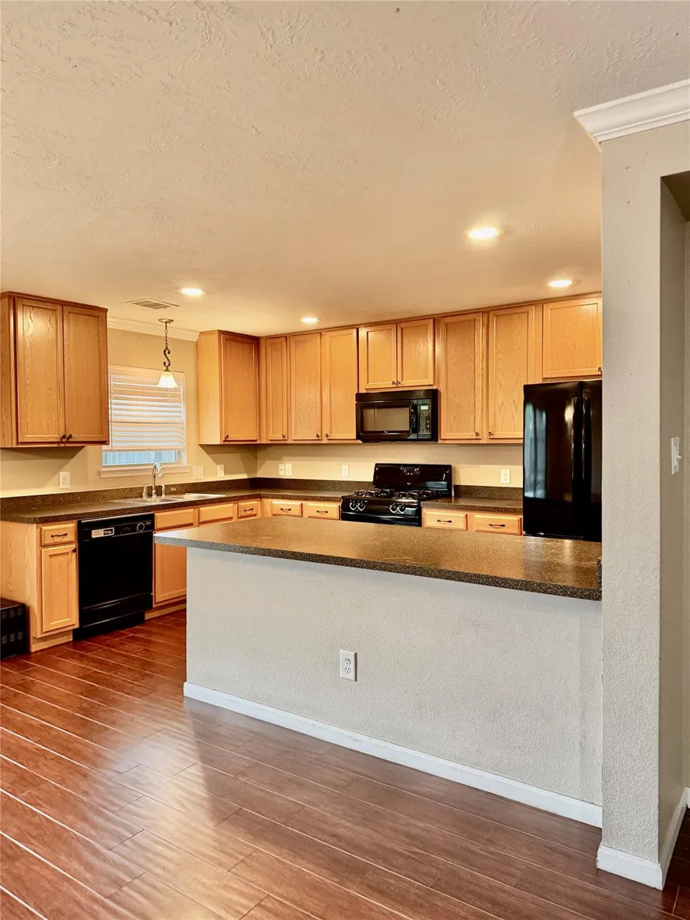 16010 Limestone Lake Drive Tomball, TX 77377