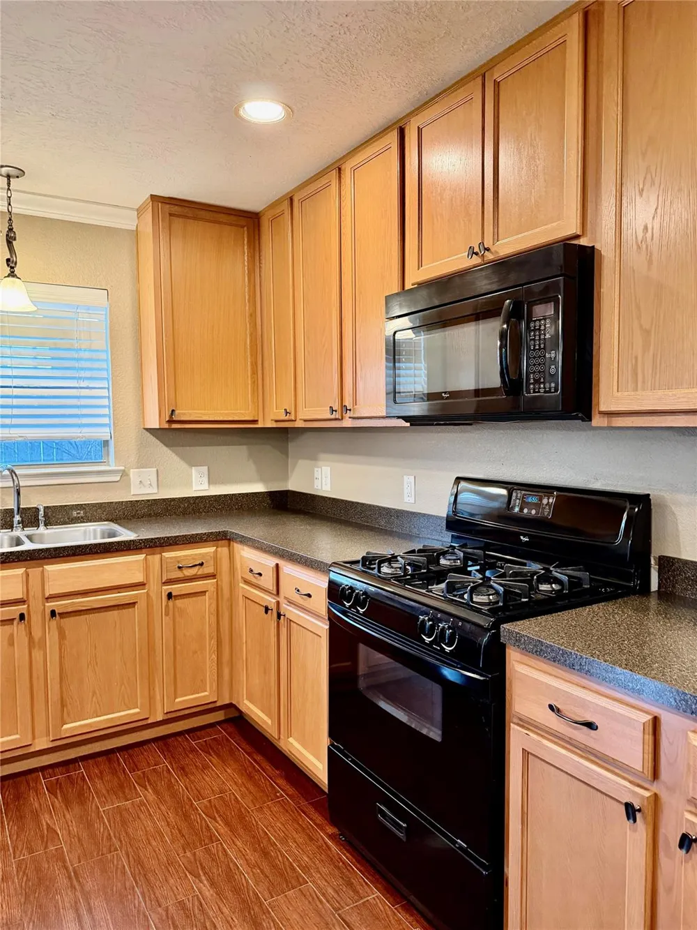 16010 Limestone Lake Drive Tomball, TX 77377
