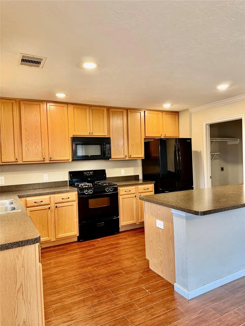 16010 Limestone Lake Drive Tomball, TX 77377