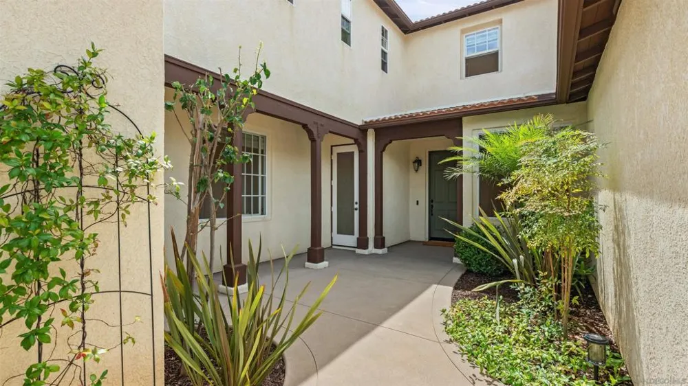 371 Camino Carta San Marcos, CA 92078