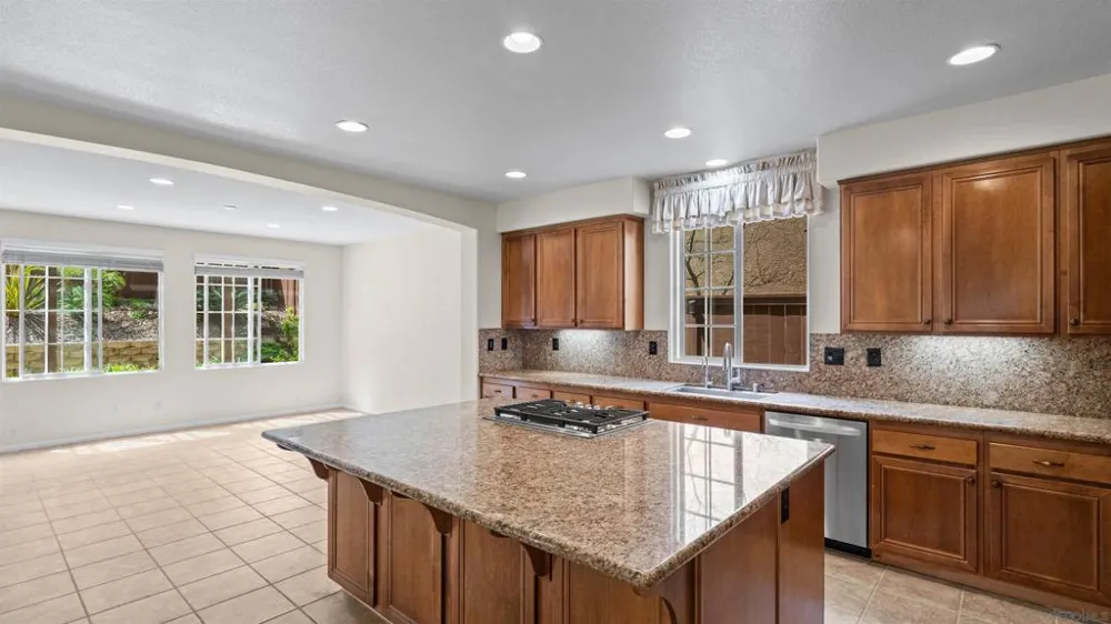 371 Camino Carta San Marcos, CA 92078