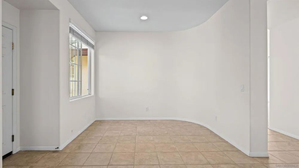 371 Camino Carta San Marcos, CA 92078