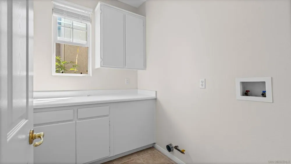 371 Camino Carta San Marcos, CA 92078