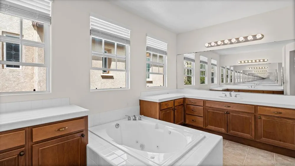 371 Camino Carta San Marcos, CA 92078