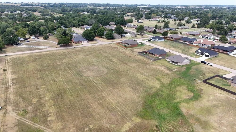 E Wilson Avenue Cushing, OK 74023