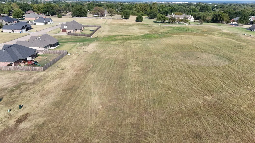 E Wilson Avenue Cushing, OK 74023