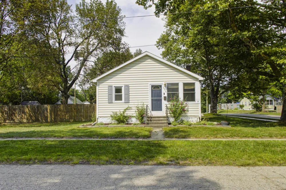 2504 Logan Avenue Kalamazoo City, MI 49008