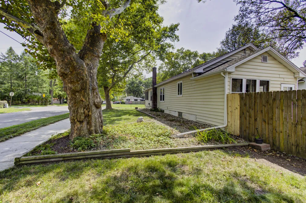 2504 Logan Avenue Kalamazoo City, MI 49008