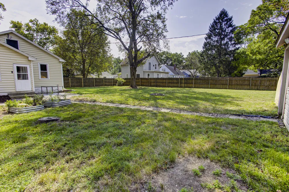 2504 Logan Avenue Kalamazoo City, MI 49008