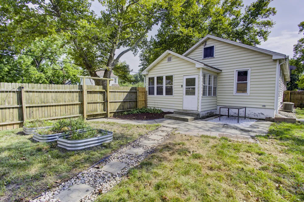 2504 Logan Avenue Kalamazoo City, MI 49008