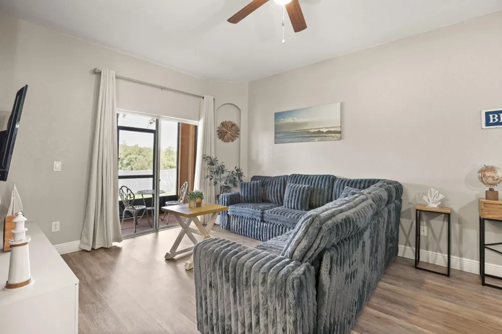 3214 CALABRIA AVENUE #3214 Davenport, FL 33897
