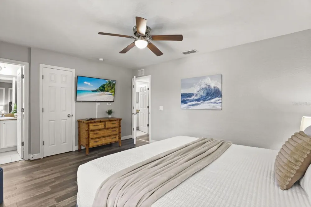 3214 CALABRIA AVENUE #3214 Davenport, FL 33897