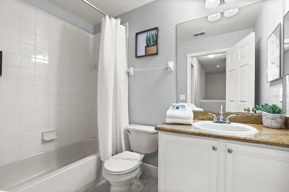 3214 CALABRIA AVENUE #3214 Davenport, FL 33897