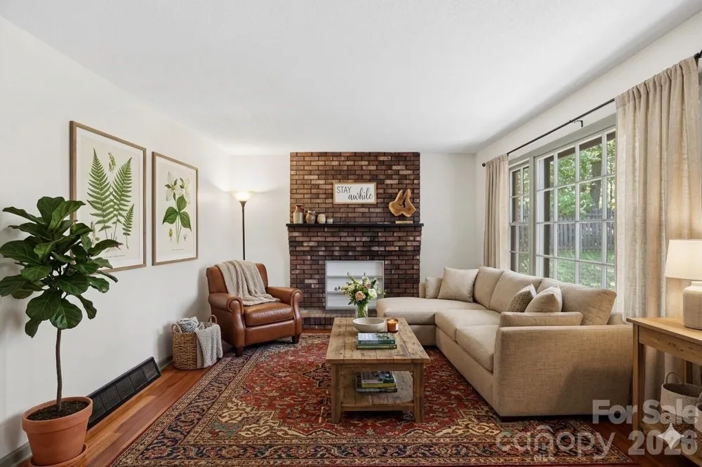 38 Nixon Terrace Asheville, NC 28805