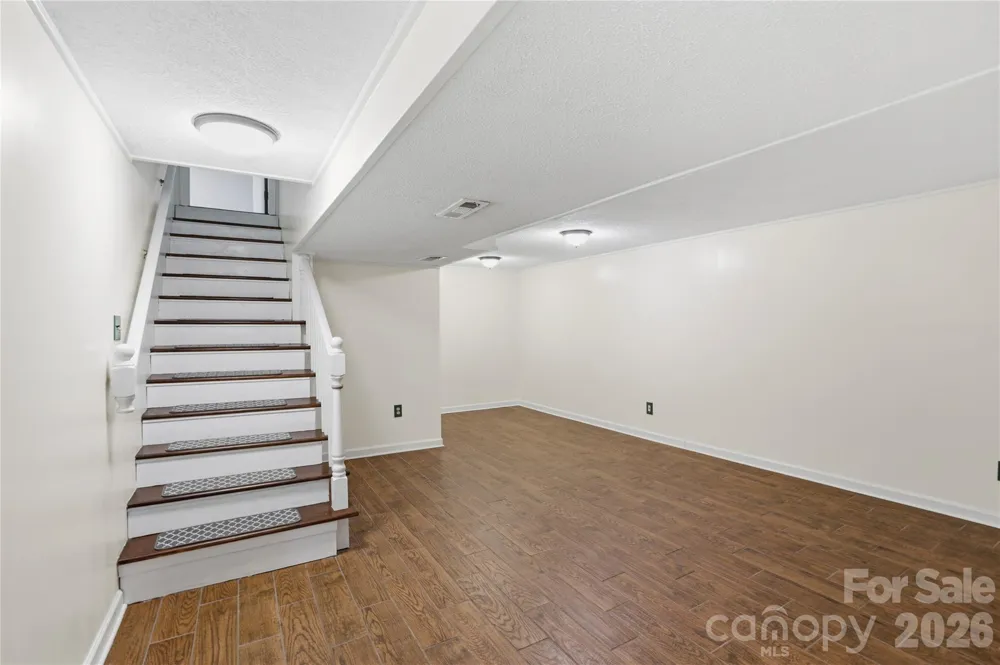 38 Nixon Terrace Asheville, NC 28805