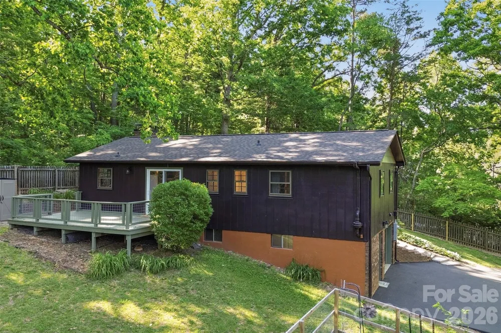 38 Nixon Terrace Asheville, NC 28805