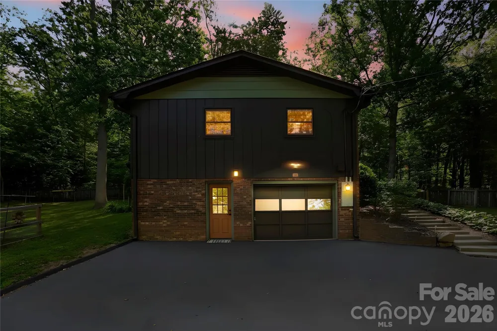 38 Nixon Terrace Asheville, NC 28805