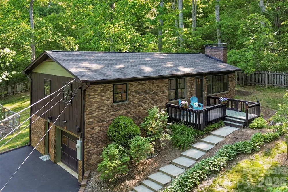 38 Nixon Terrace Asheville, NC 28805