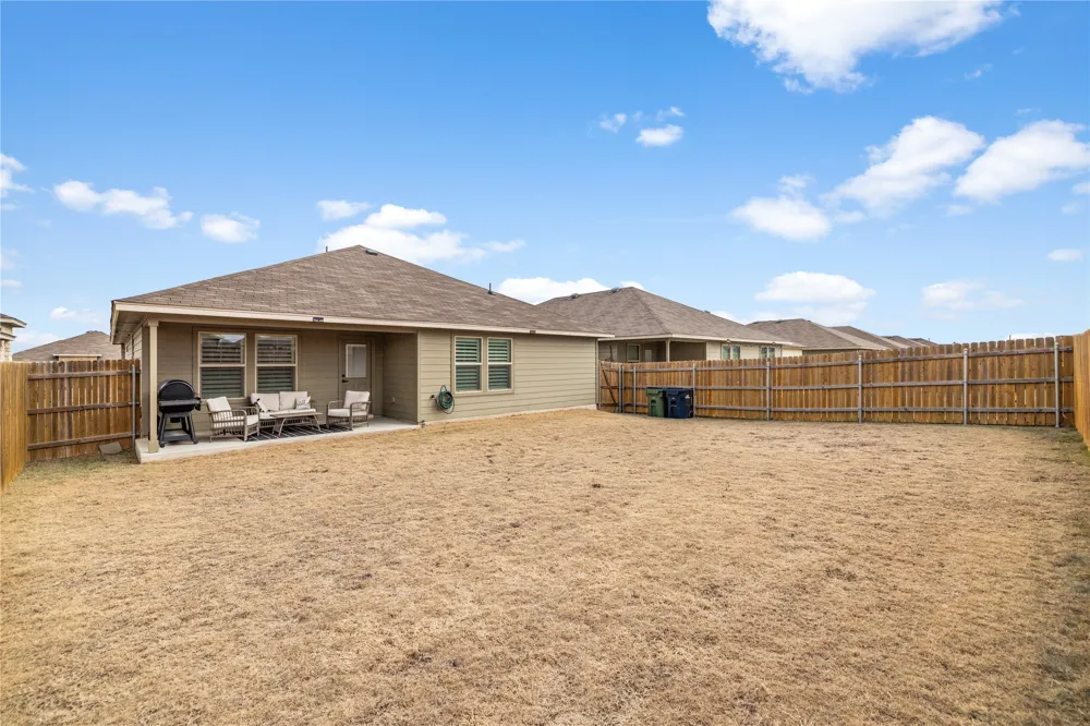 583 Taggart Trail Jarrell, TX 76537