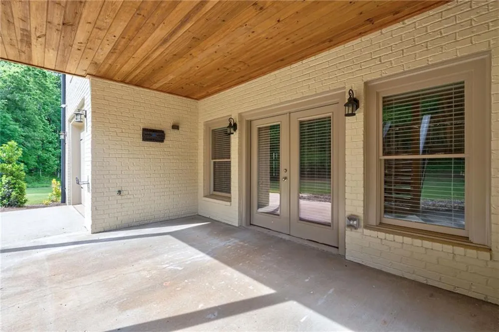2221 Gentry Lane Statham, GA 30666