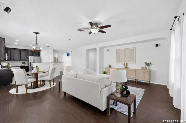 20707 Cape Coral San Antonio, TX 78259