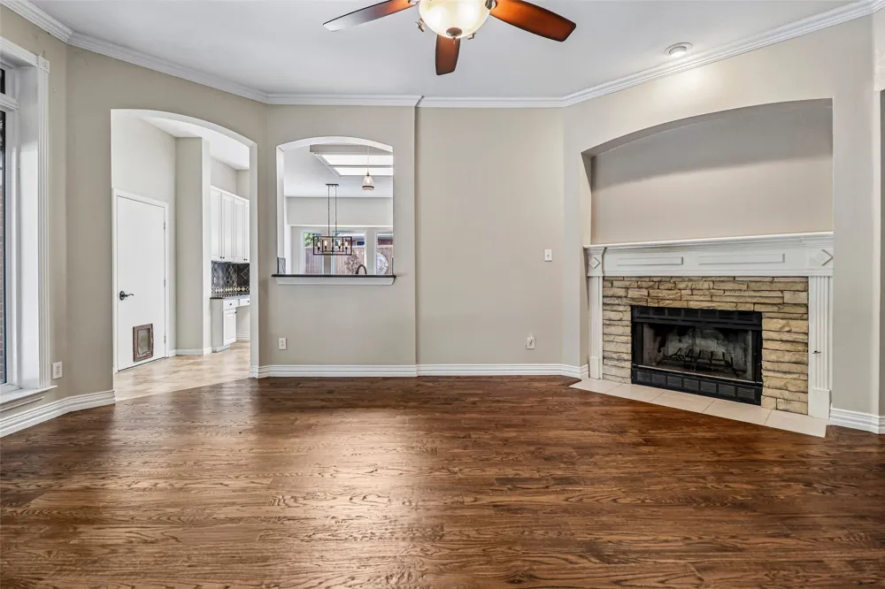 3720 Cripple Creek Court Bedford, TX 76021