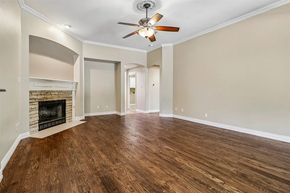 3720 Cripple Creek Court Bedford, TX 76021