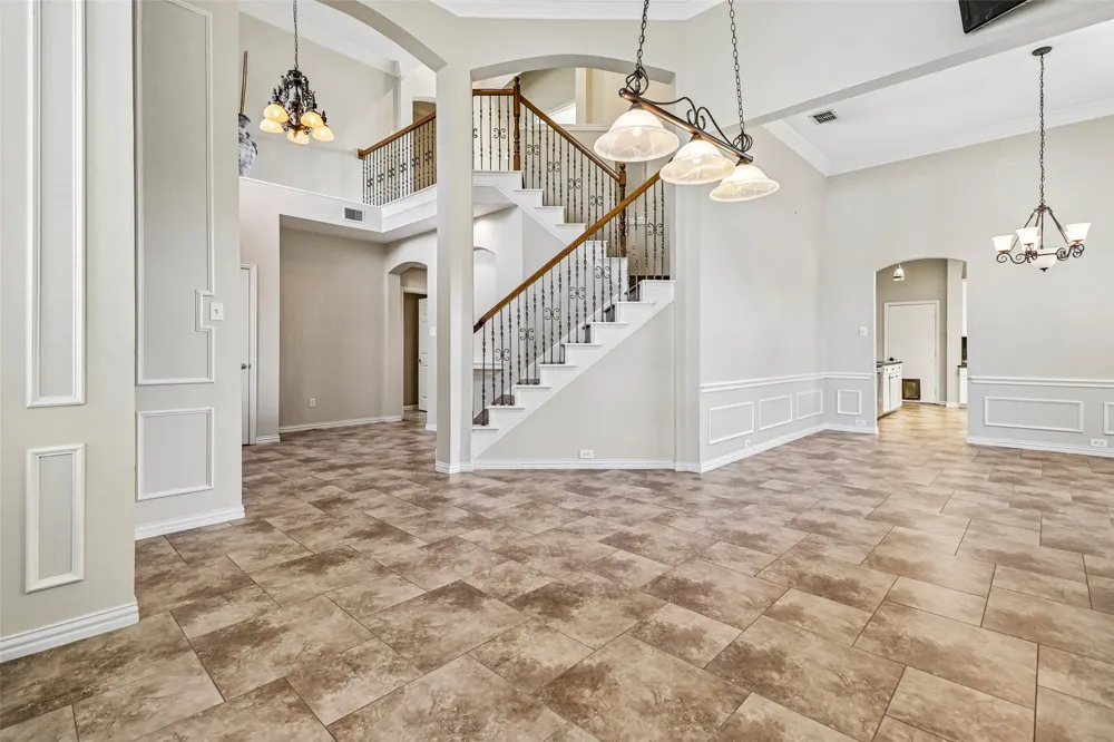 3720 Cripple Creek Court Bedford, TX 76021
