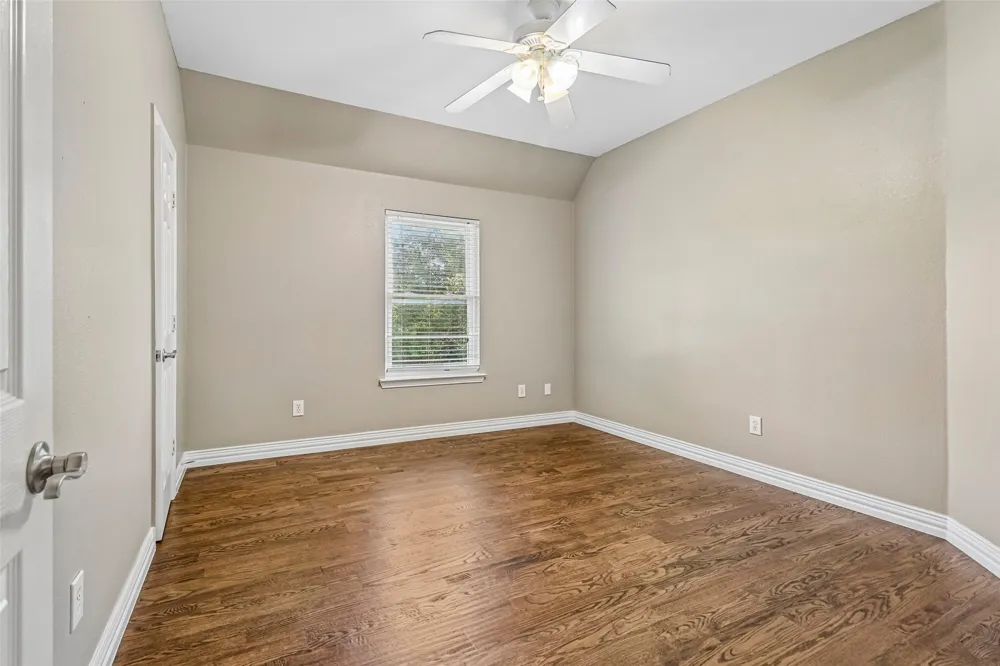 3720 Cripple Creek Court Bedford, TX 76021