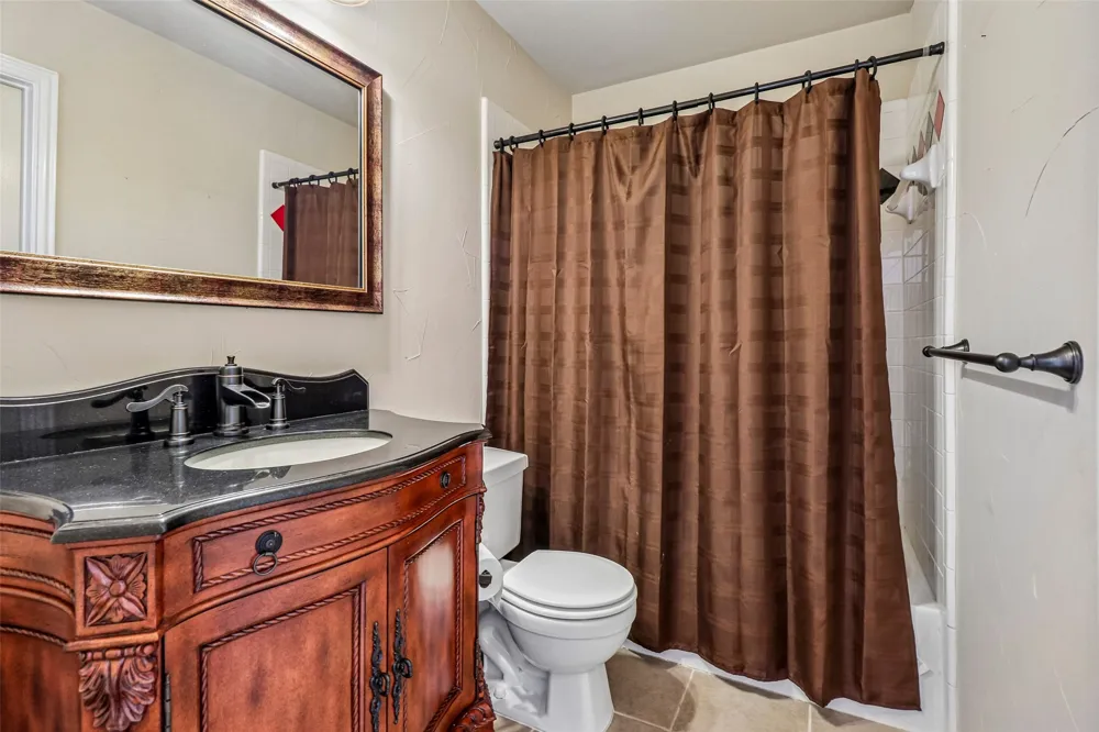 3720 Cripple Creek Court Bedford, TX 76021