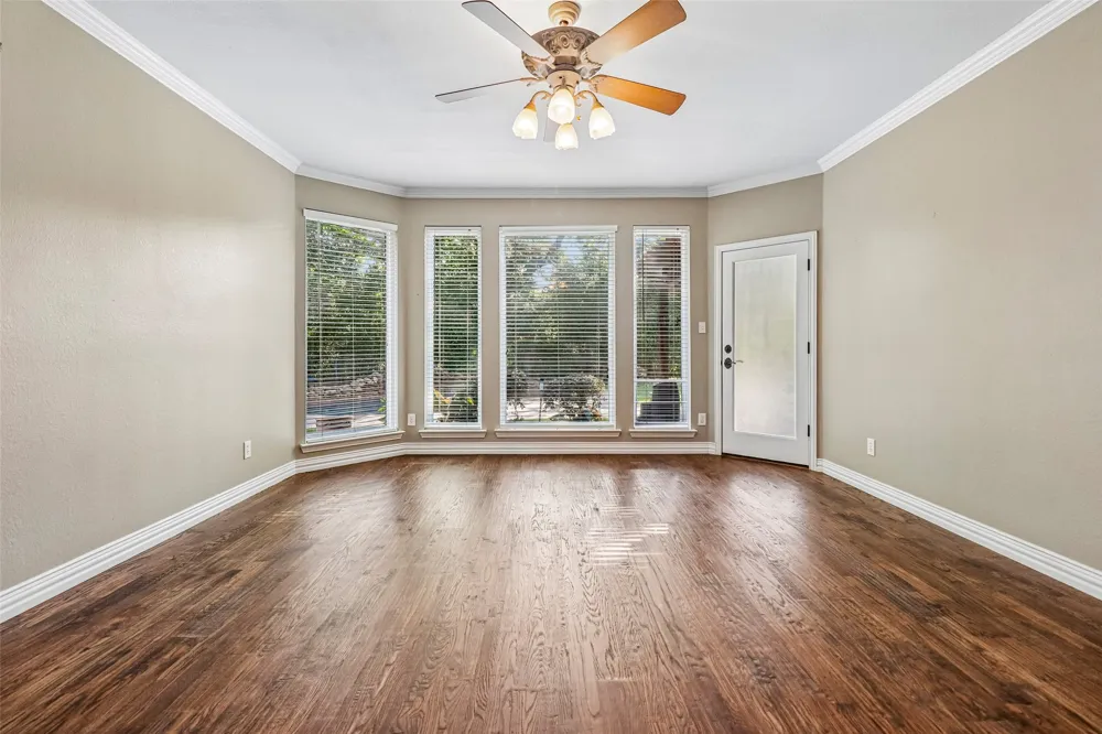 3720 Cripple Creek Court Bedford, TX 76021