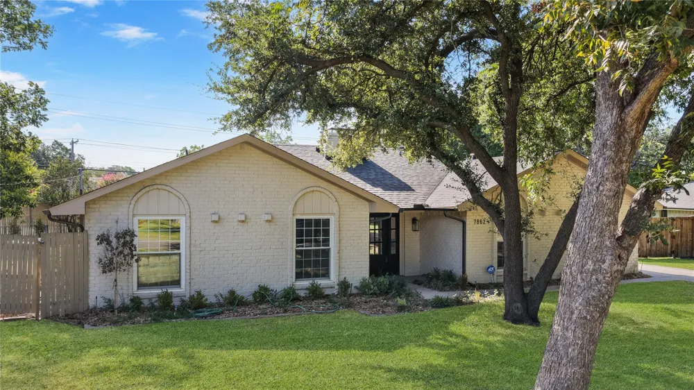 7862 La Verdura Dallas, TX 75248