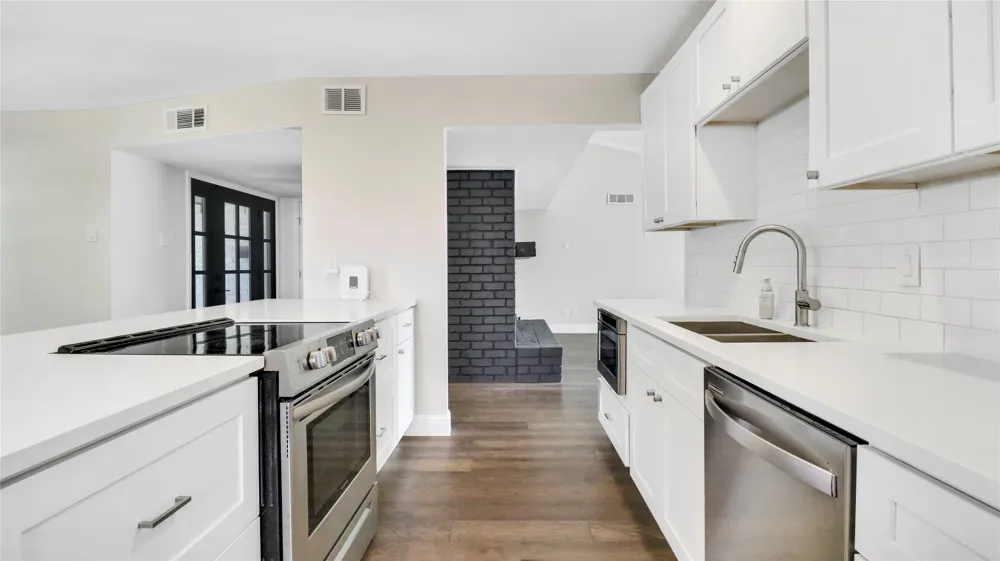7862 La Verdura Dallas, TX 75248