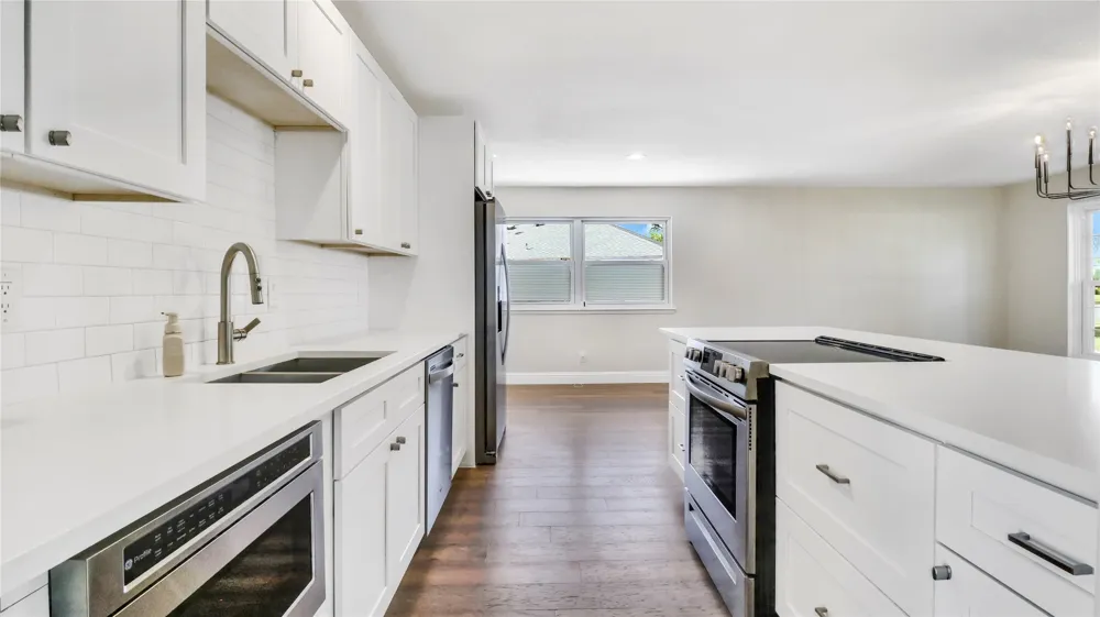 7862 La Verdura Dallas, TX 75248