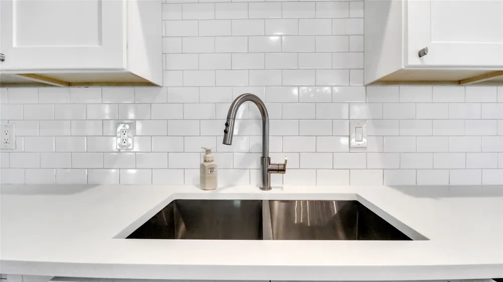 7862 La Verdura Dallas, TX 75248