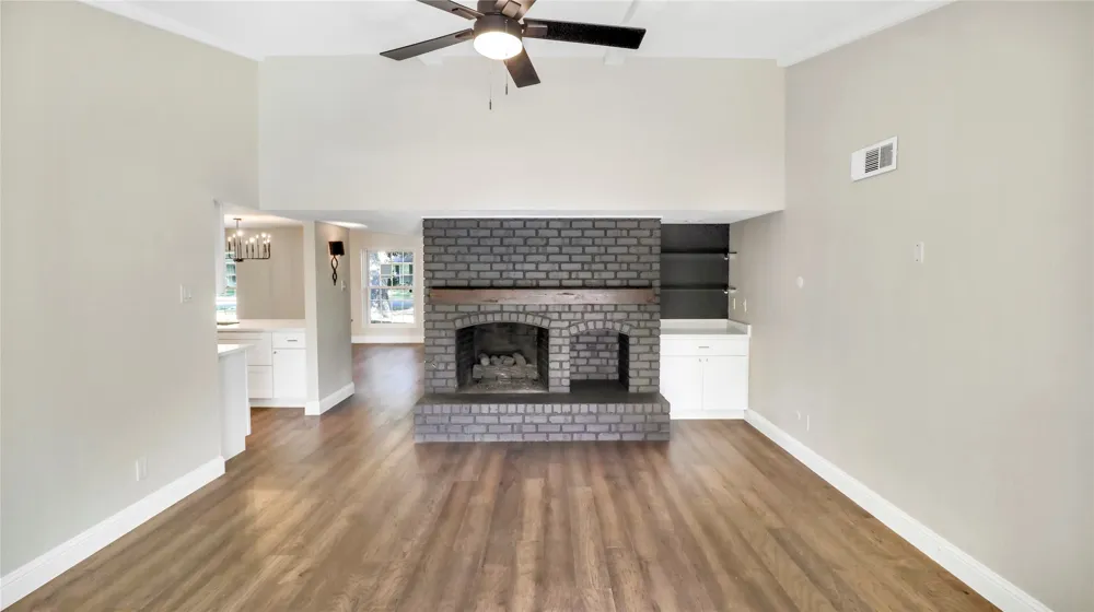 7862 La Verdura Dallas, TX 75248