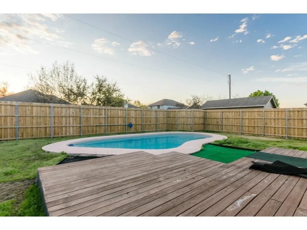 406 Ashland Drive Wylie, TX 75098