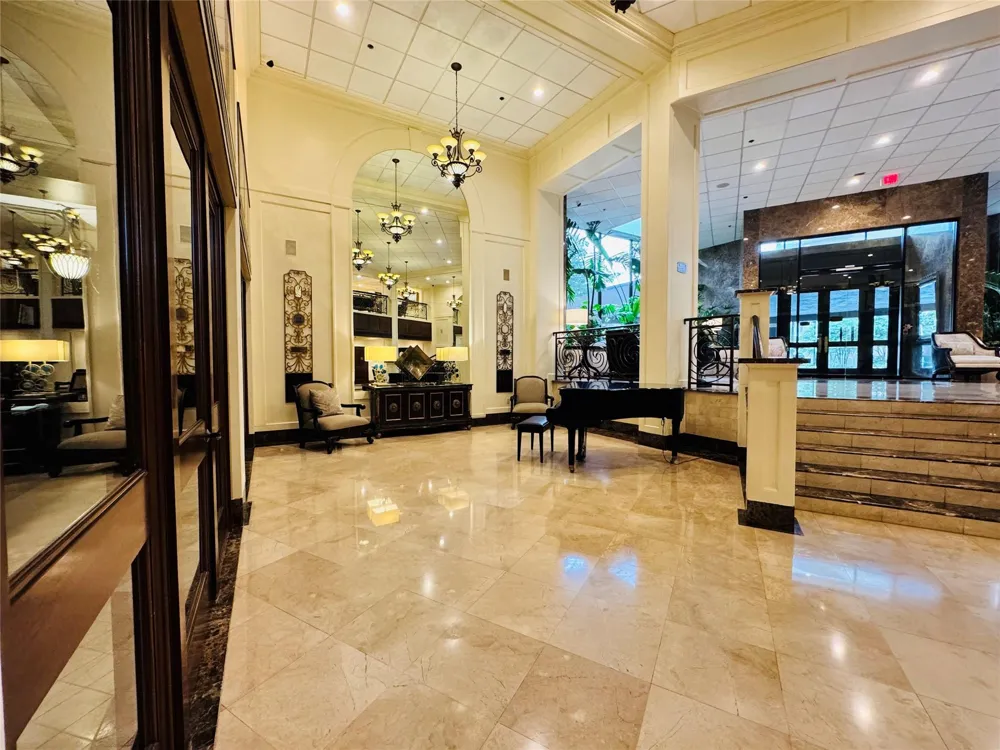 3525 Sage Road #513 Houston, TX 77056