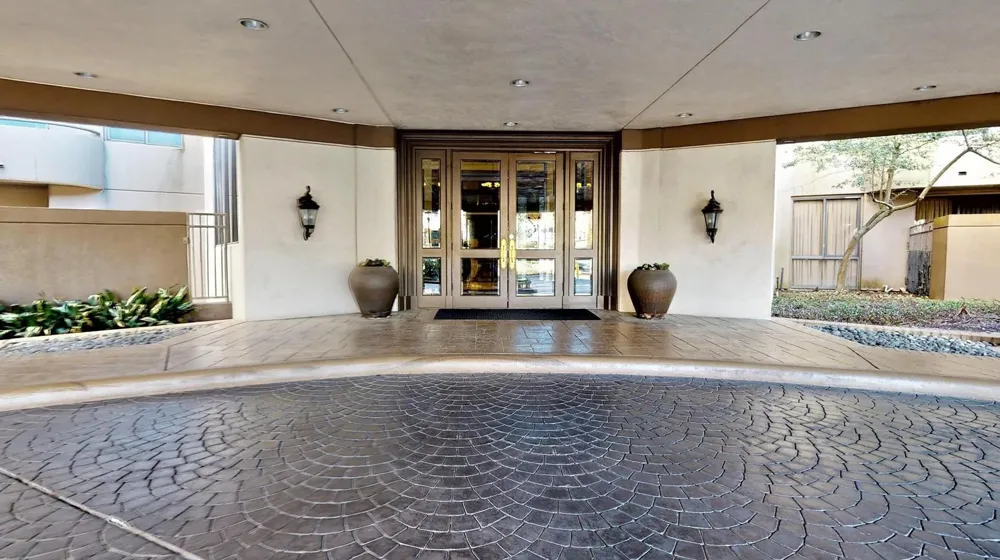 3525 Sage Road #513 Houston, TX 77056