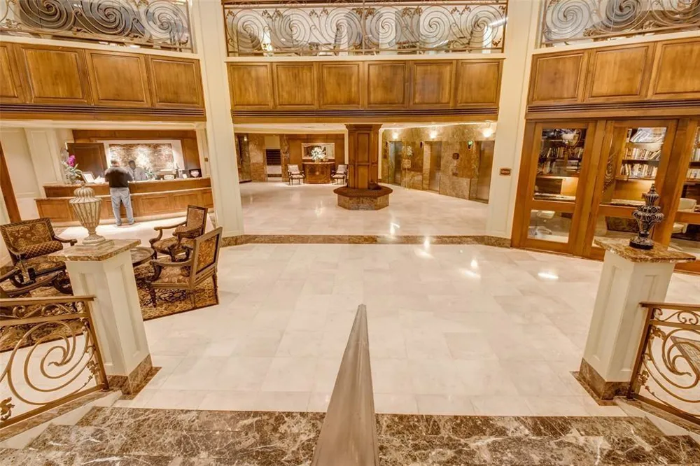 3525 Sage Road #513 Houston, TX 77056