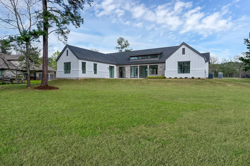 14742 Turquoise Trail Willis, TX 77378