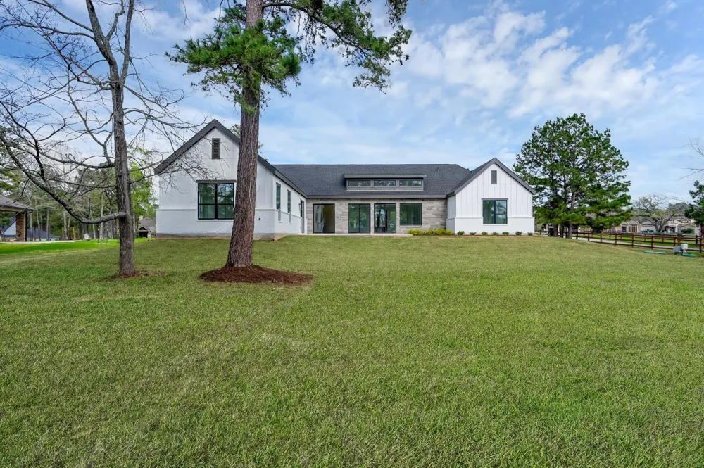 14742 Turquoise Trail Willis, TX 77378